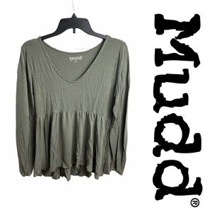🌿50% off! Mudd Long Sleeved Peplum Top Olive Green Size M